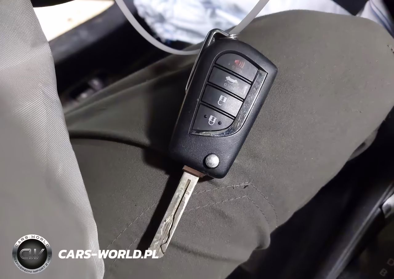 2022 Toyota Corolla Le VIN:5YFEPMAE7NP280600 - 11