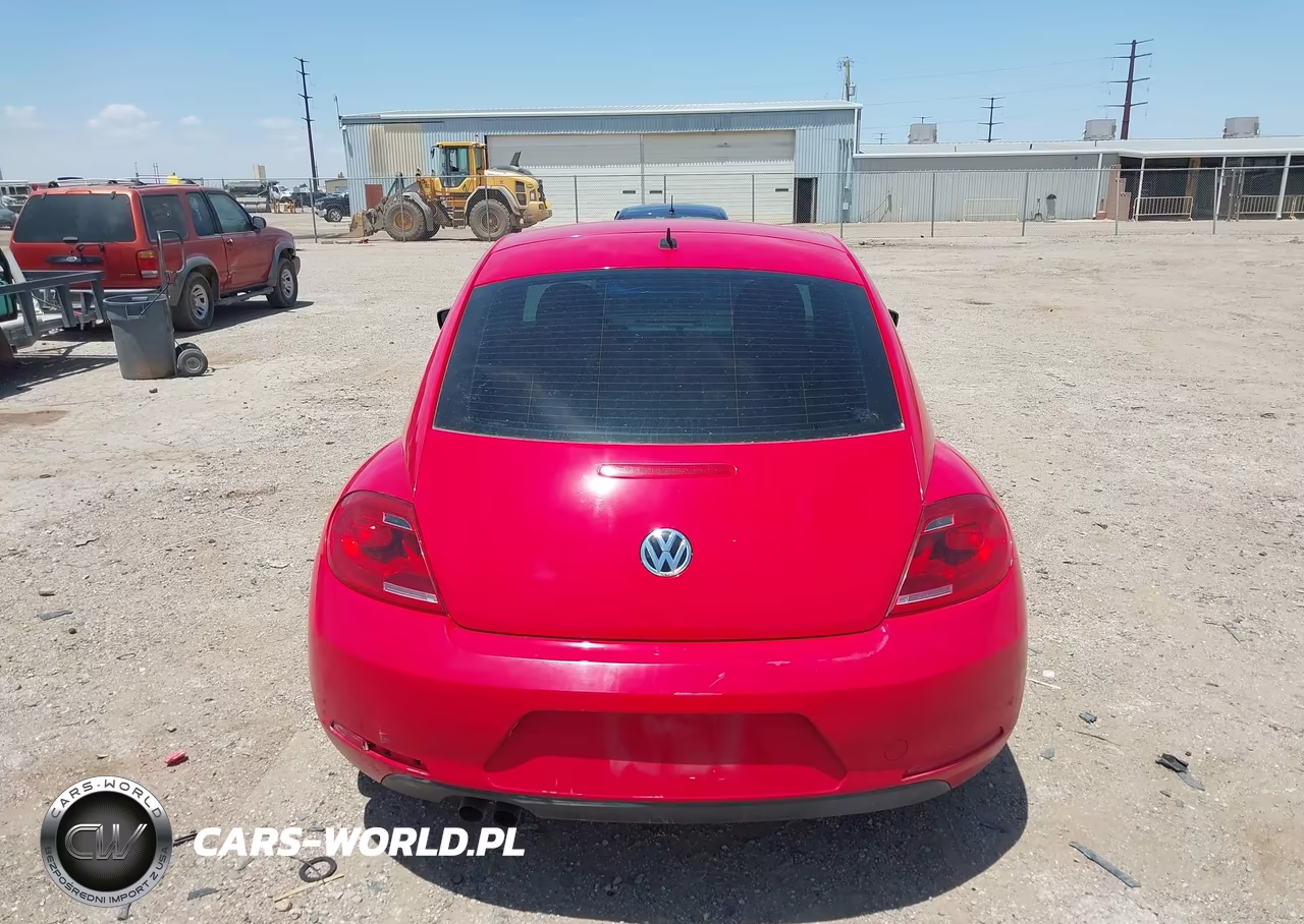 2014 Volkswagen Beetle 1.8T Entry VIN:3VWF17AT6EM652826 - 16