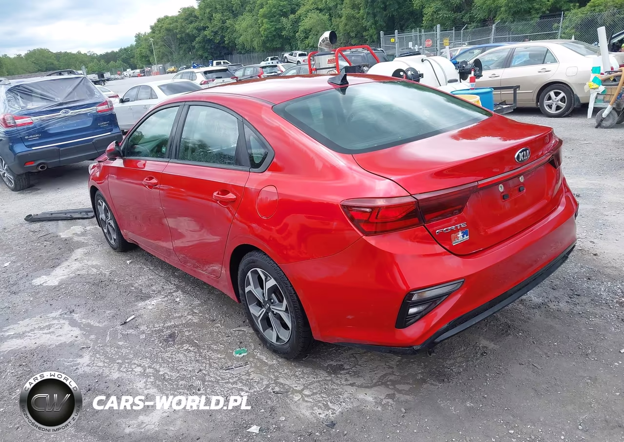 2019 Kia Forte Lxs VIN:3KPF24AD8KE105022 - 3