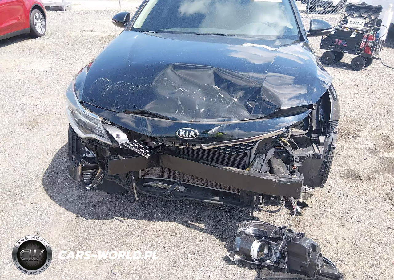 2018 Kia Optima S VIN:5XXGT4L31JG236322 - 13