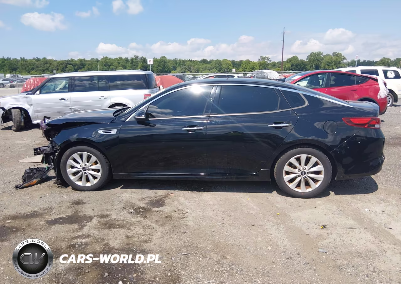 2018 Kia Optima S VIN:5XXGT4L31JG236322 - 15