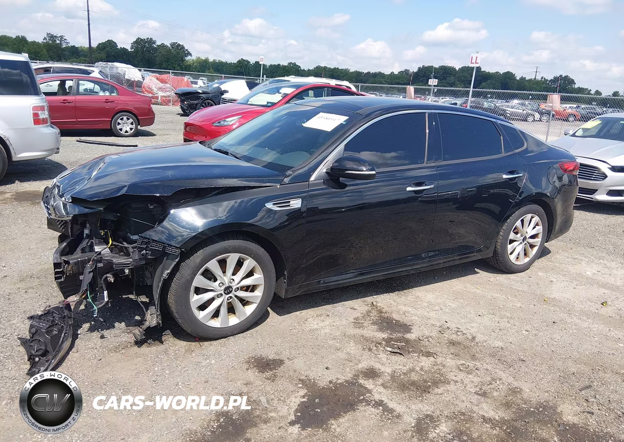 2018 Kia Optima S VIN:5XXGT4L31JG236322 - 2