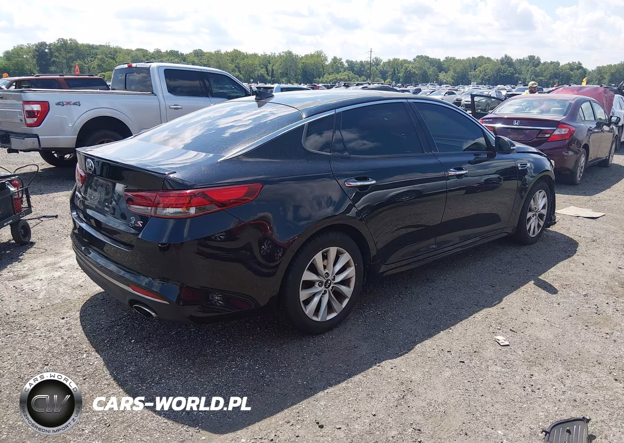 2018 Kia Optima S VIN:5XXGT4L31JG236322 - 4