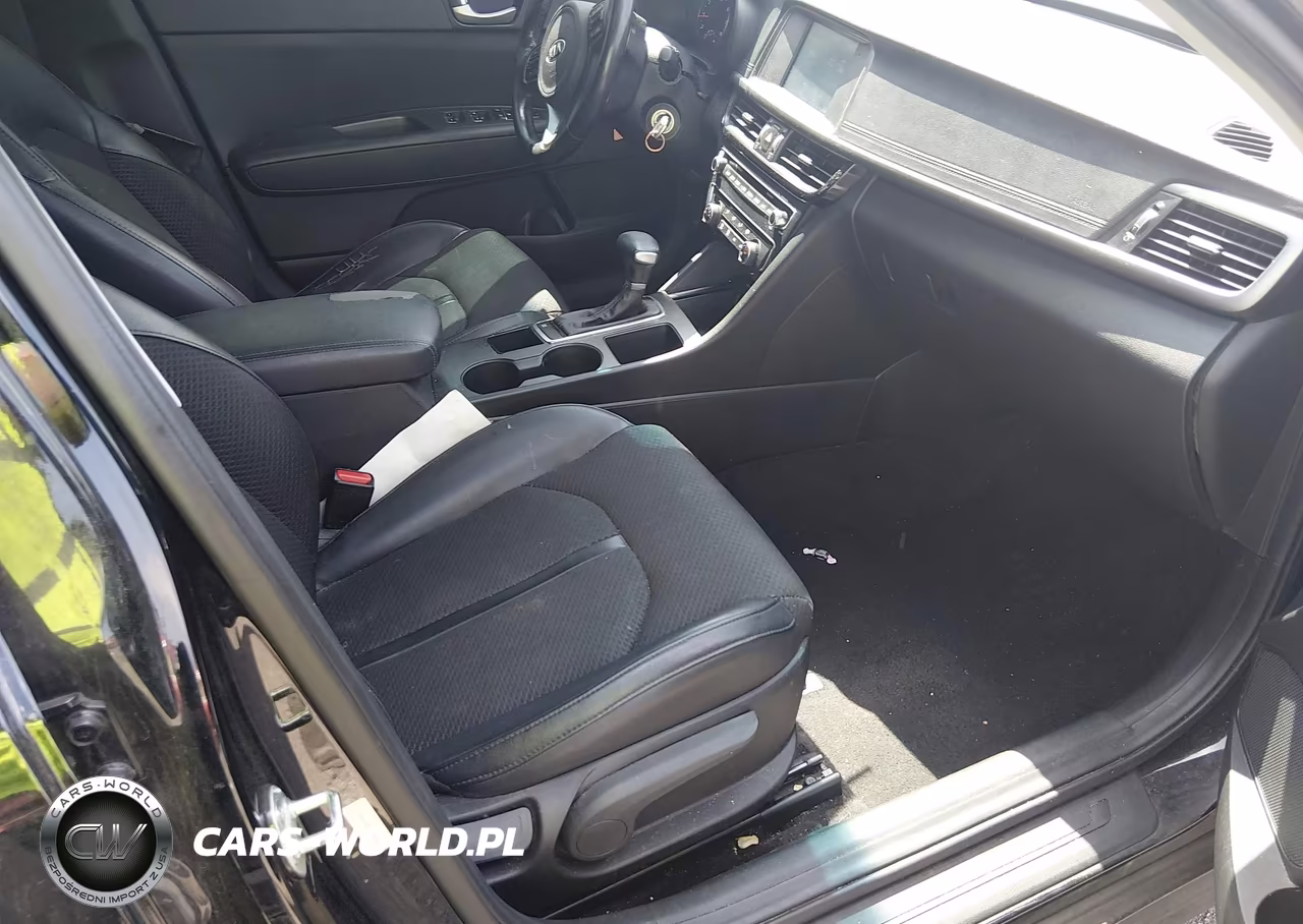 2018 Kia Optima S VIN:5XXGT4L31JG236322 - 5