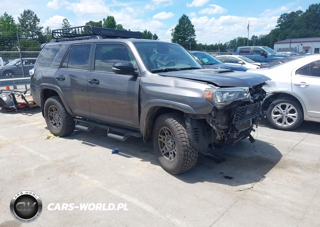 2020 Toyota 4Runner Venture Special Edition – zdjęcie 1 z 16