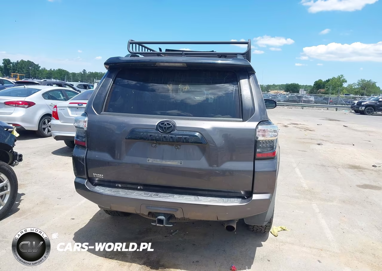 2020 Toyota 4Runner Venture Special Edition VIN:JTEBU5JRXL5755800 - 16