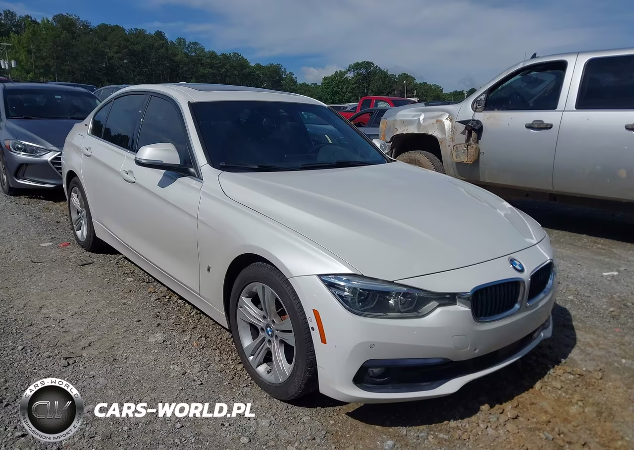 2017 BMW 330E Iperformance – zdjęcie 1 z 16