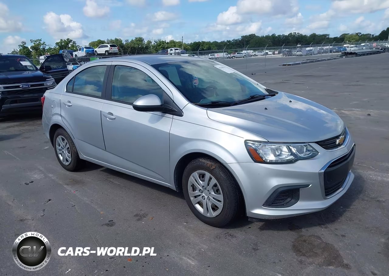 2018 Chevrolet Sonic Ls Auto – zdjęcie 1 z 11