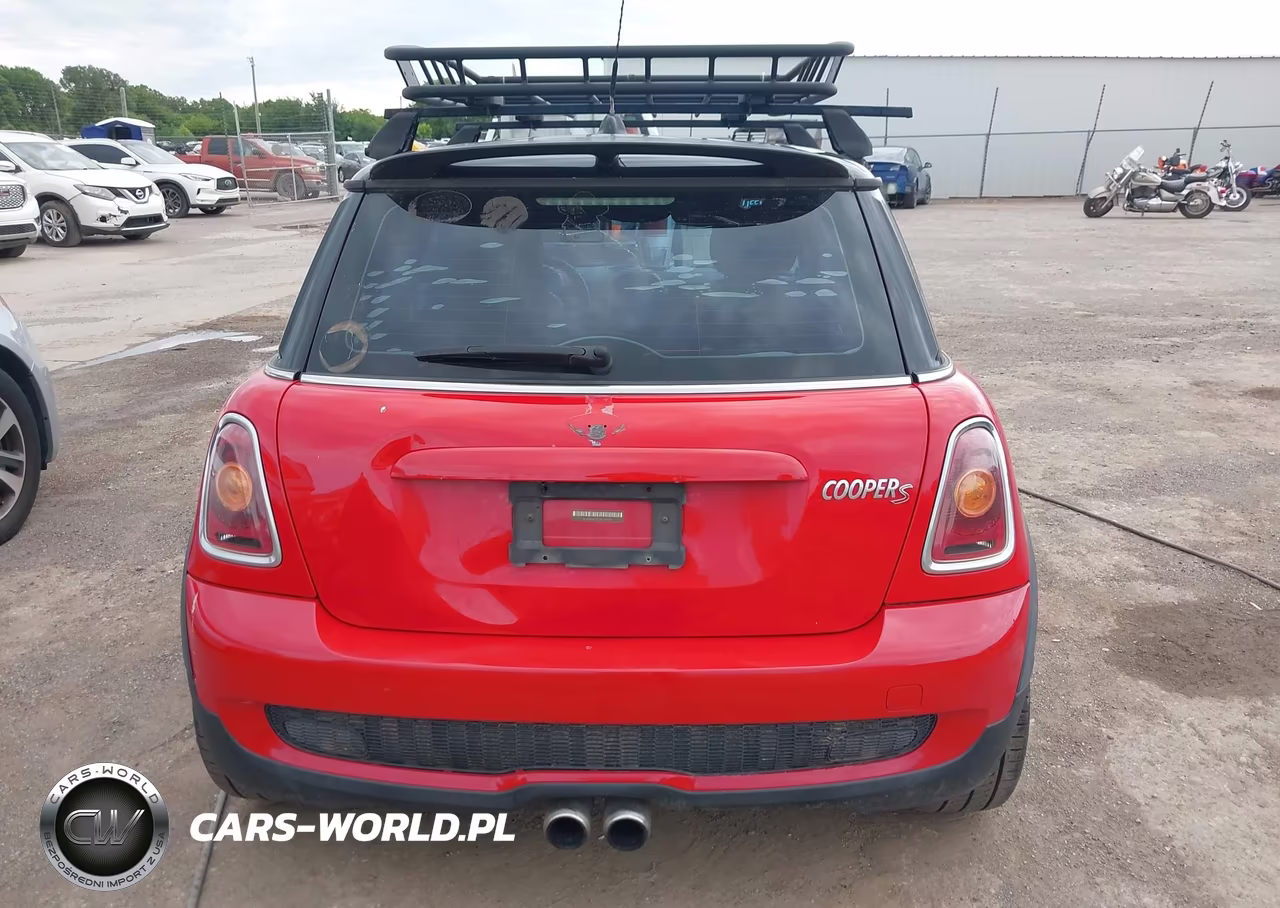 2008 Mini Cooper S VIN:WMWMF73518TT92929 - 16