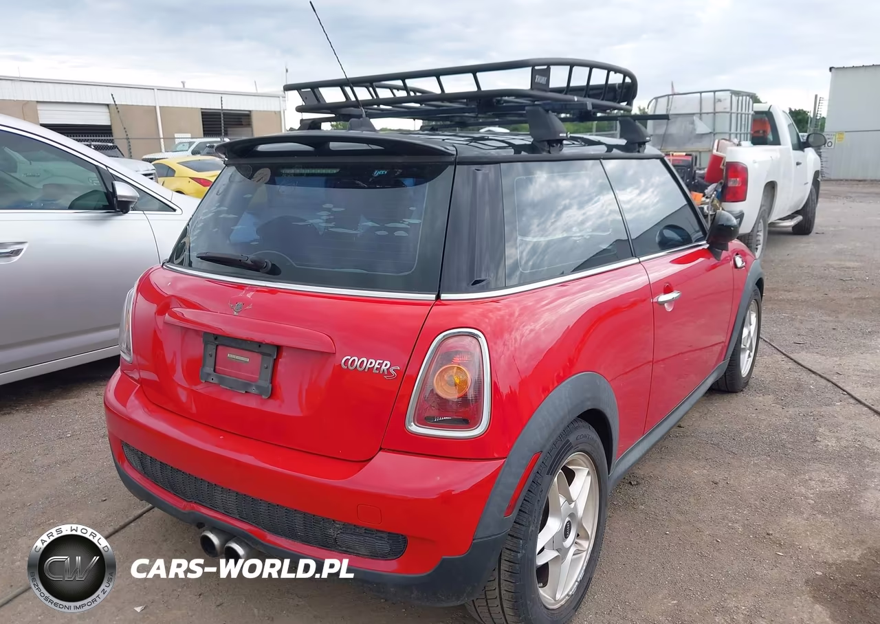 2008 Mini Cooper S VIN:WMWMF73518TT92929 - 4