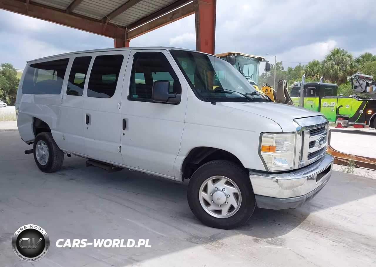 2011 Ford E-350 Super Duty Xlt