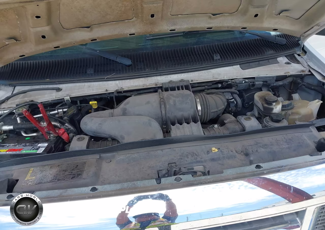 2011 Ford E-350 Super Duty Xlt VIN:1FBNE3BL7BDA52869 - 10