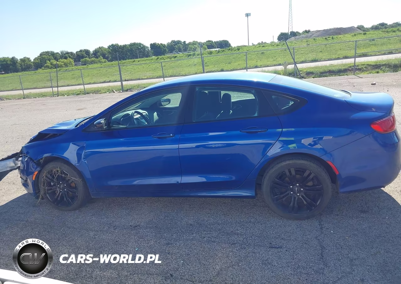 2017 Chrysler 200 Touring VIN:1C3CCCFB7HN509634 - 15