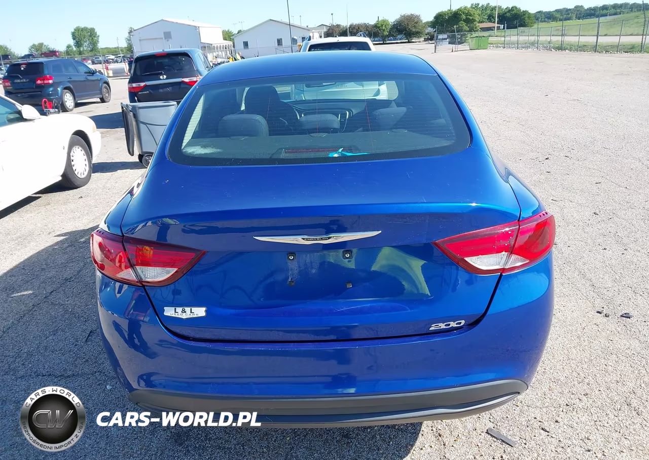 2017 Chrysler 200 Touring VIN:1C3CCCFB7HN509634 - 17