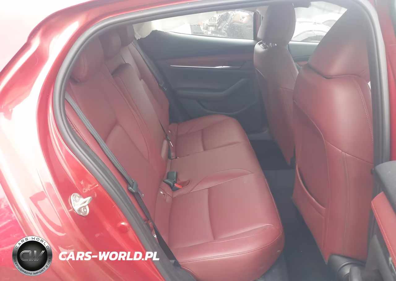2019 Mazda Mazda3 Premium Package VIN:JM1BPBNM8K1143836 - 8