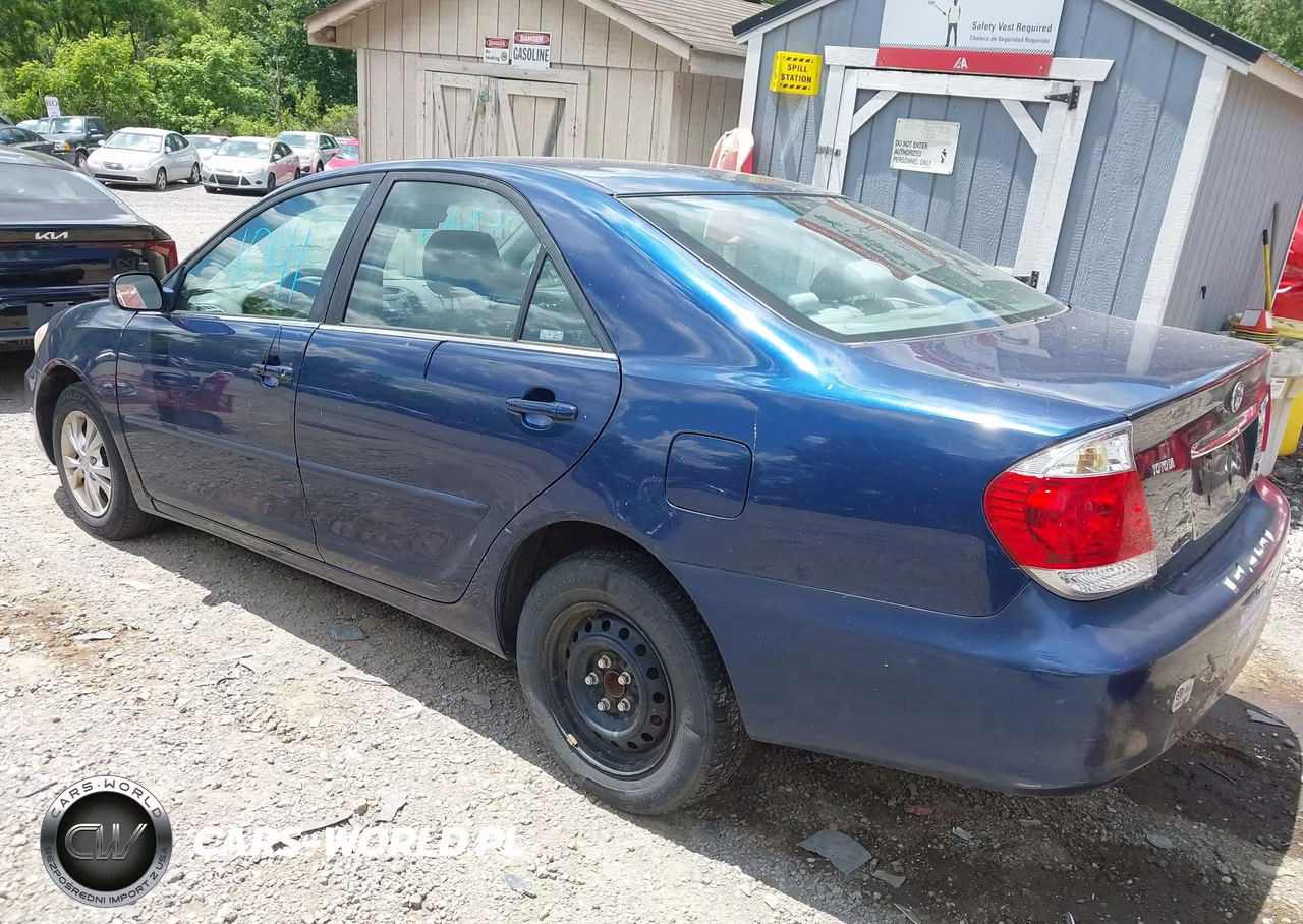 2005 Toyota Camry Le V6 VIN:4T1BF32K15U082971 - 3