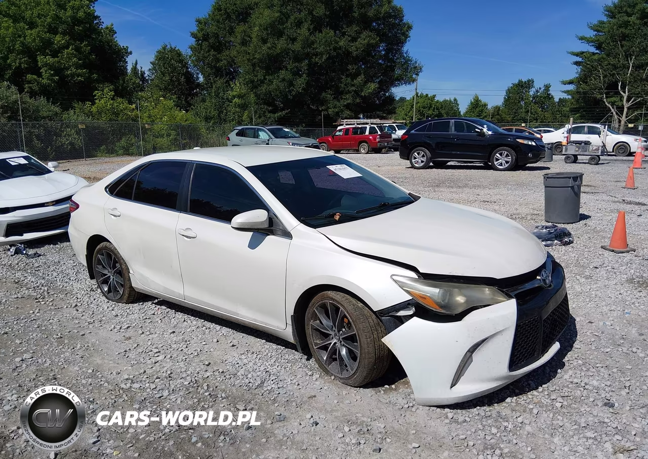 2015 Toyota Camry Xse