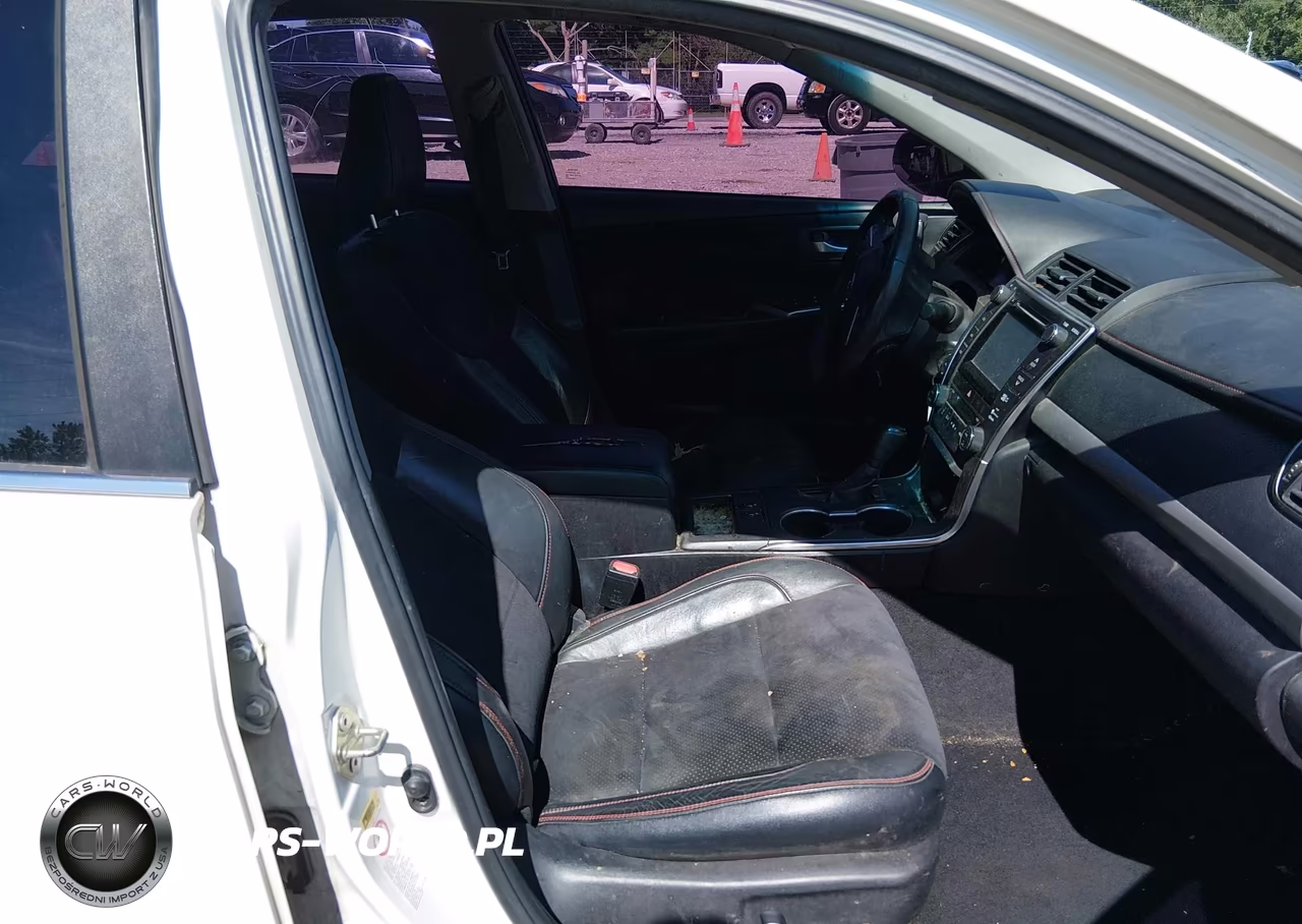 2015 Toyota Camry Xse VIN:4T1BF1FKXFU491857 - 5