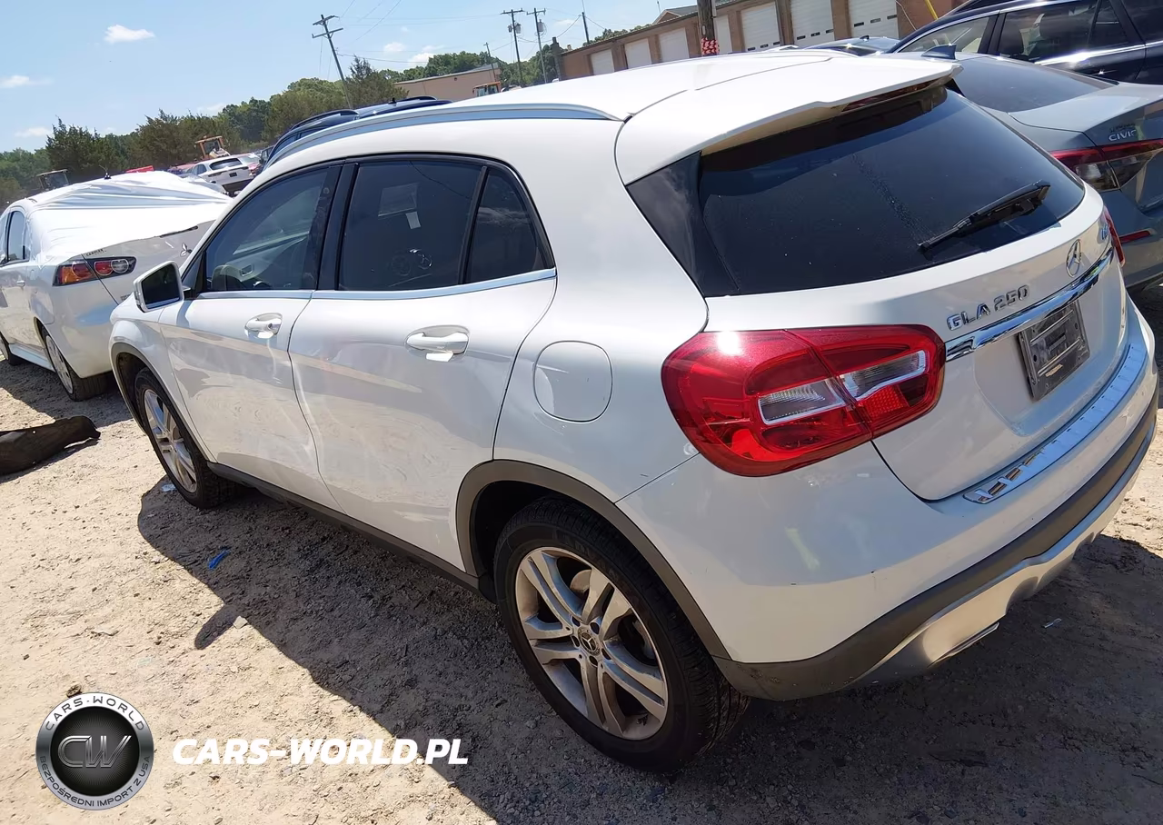 2018 Mercedes-Benz Gla 250 4Matic VIN:WDCTG4GB2JJ421683 - 3