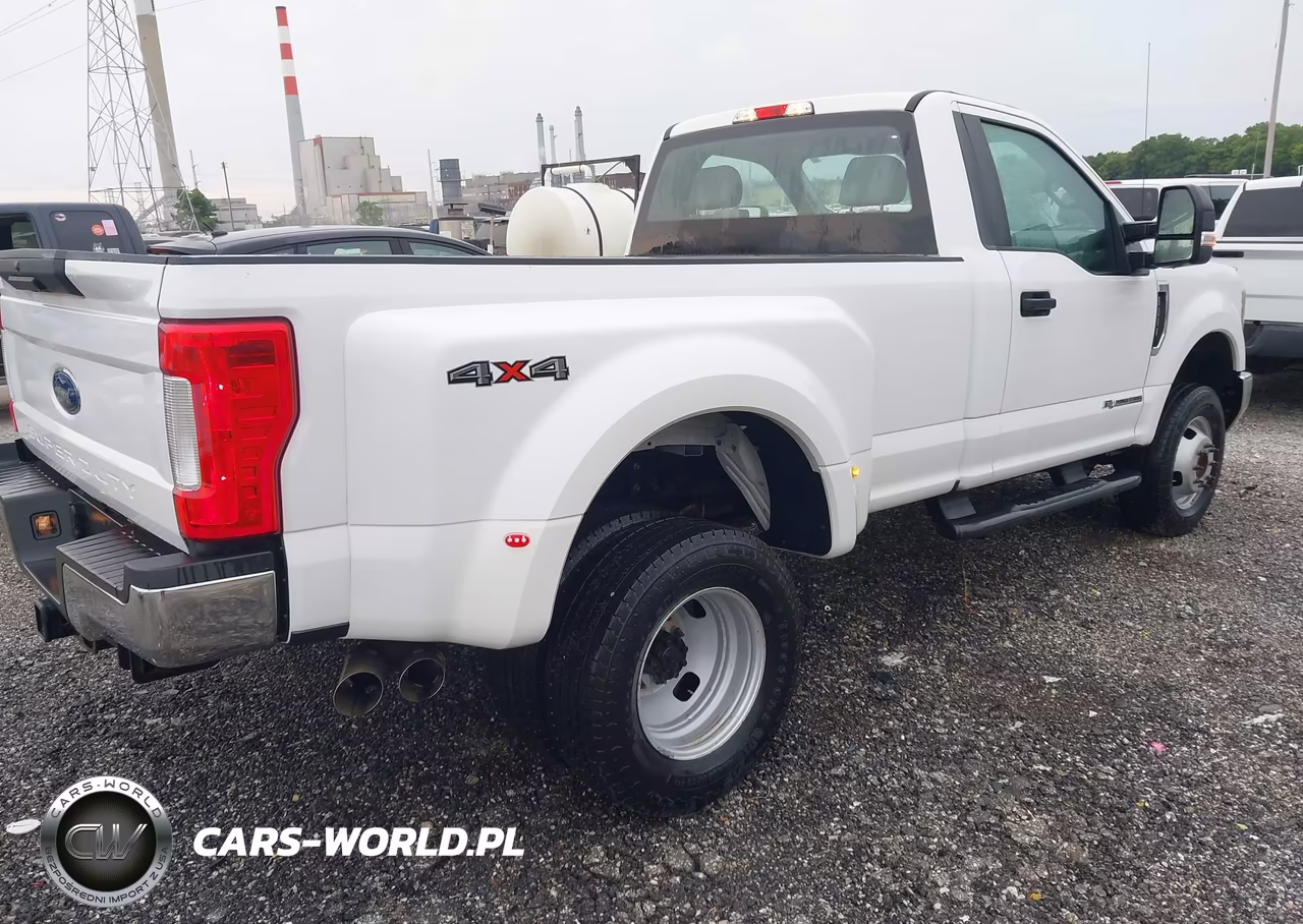 2018 Ford F-350 Xl VIN:1FTRF3DT4JEC22119 - 4