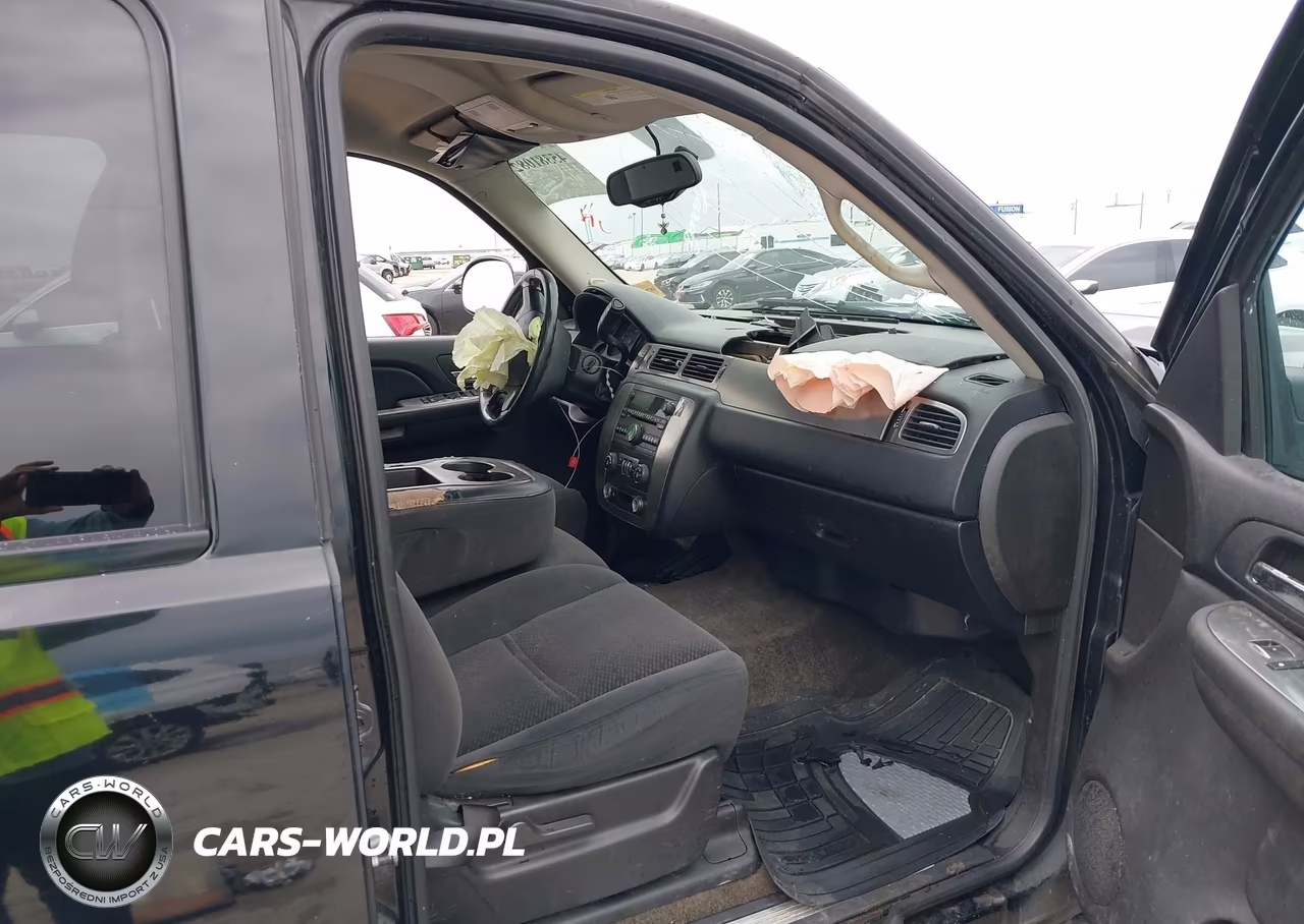 2007 Chevrolet Tahoe Ls VIN:1GNFC13097R222083 - 5