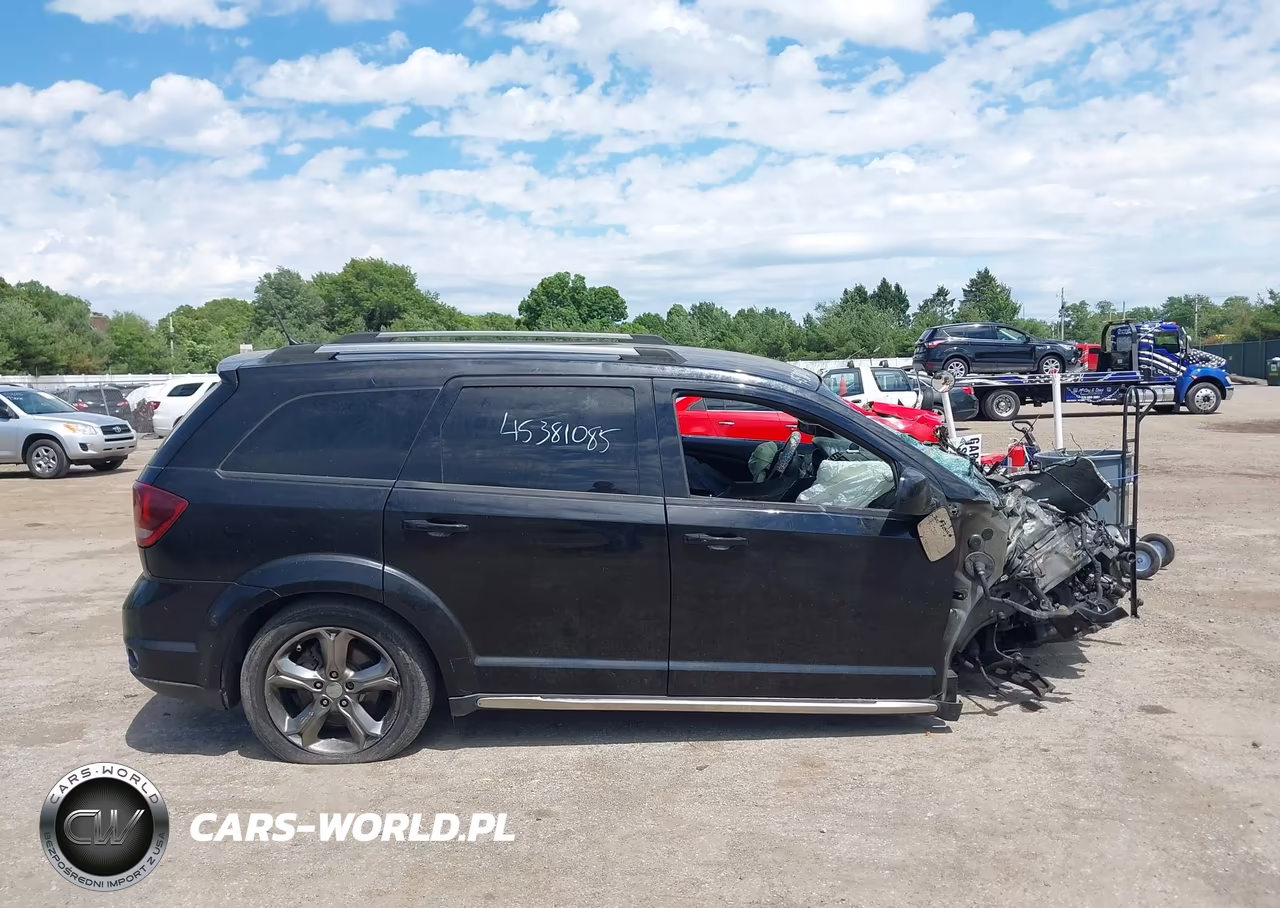 2017 Dodge Journey Crossroad Plus VIN:3C4PDCGBXHT582795 - 12