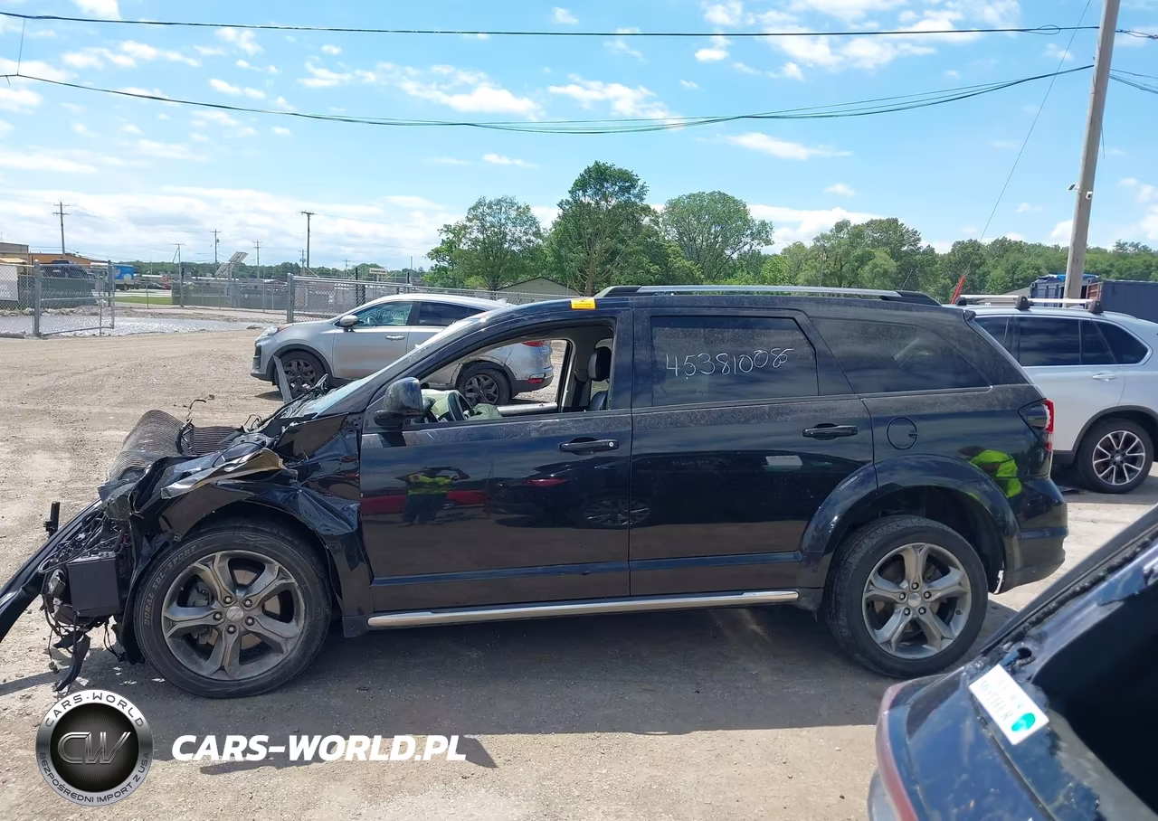 2017 Dodge Journey Crossroad Plus VIN:3C4PDCGBXHT582795 - 13