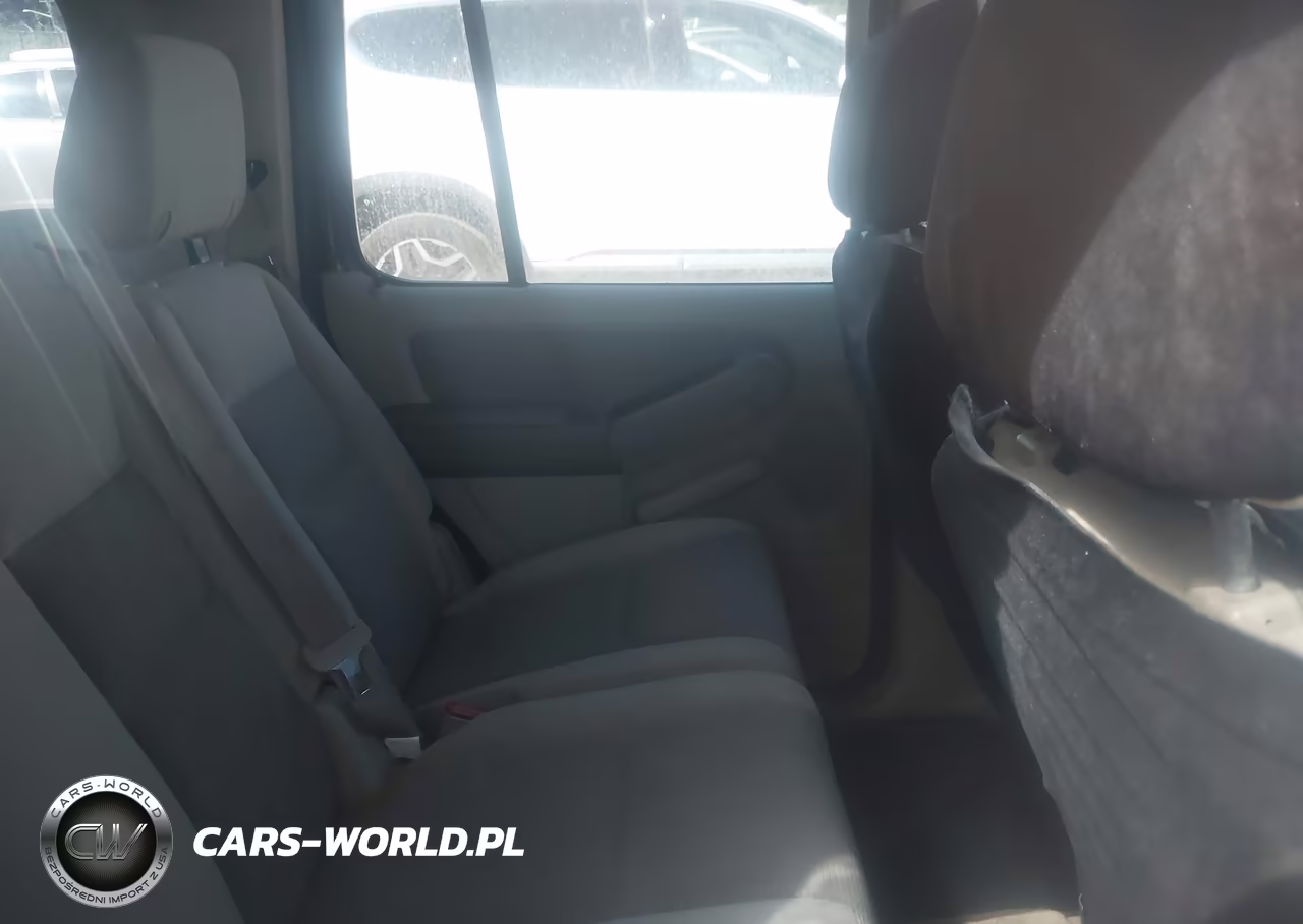 2006 Ford Explorer Xlt VIN:1FMEU73EX6UA30386 - 8