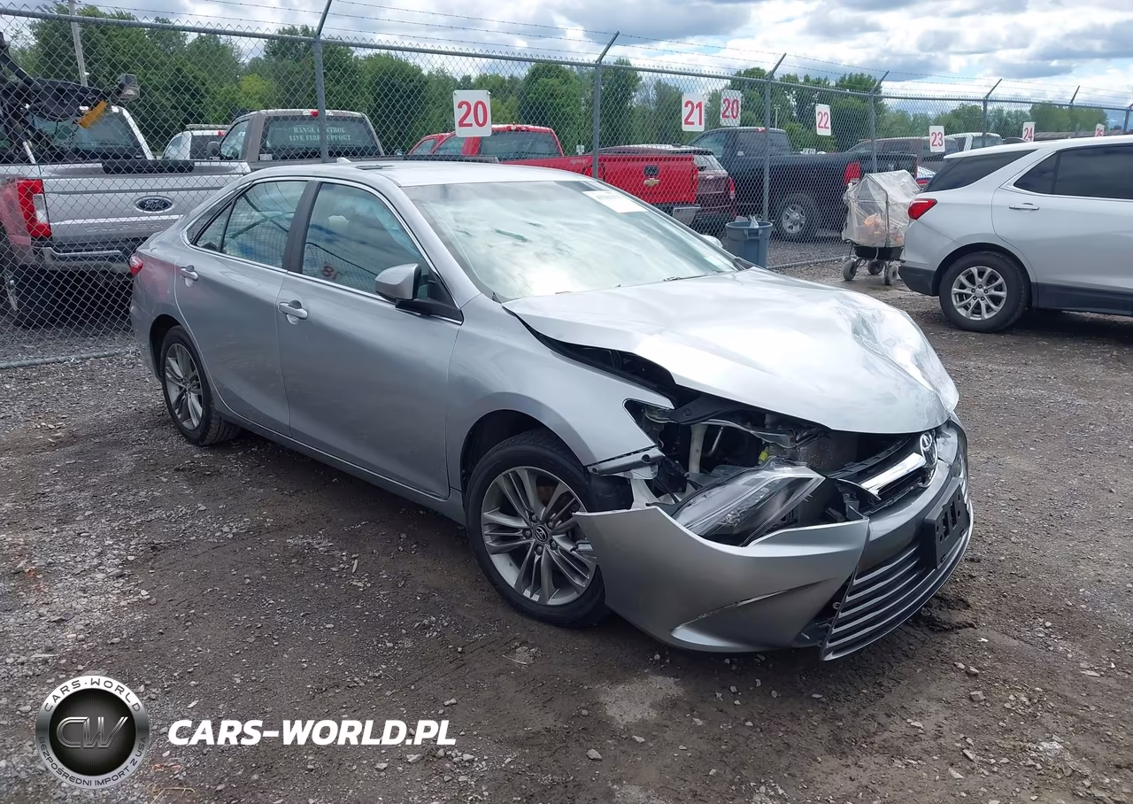 2017 Toyota Camry Le – zdjęcie 1 z 18