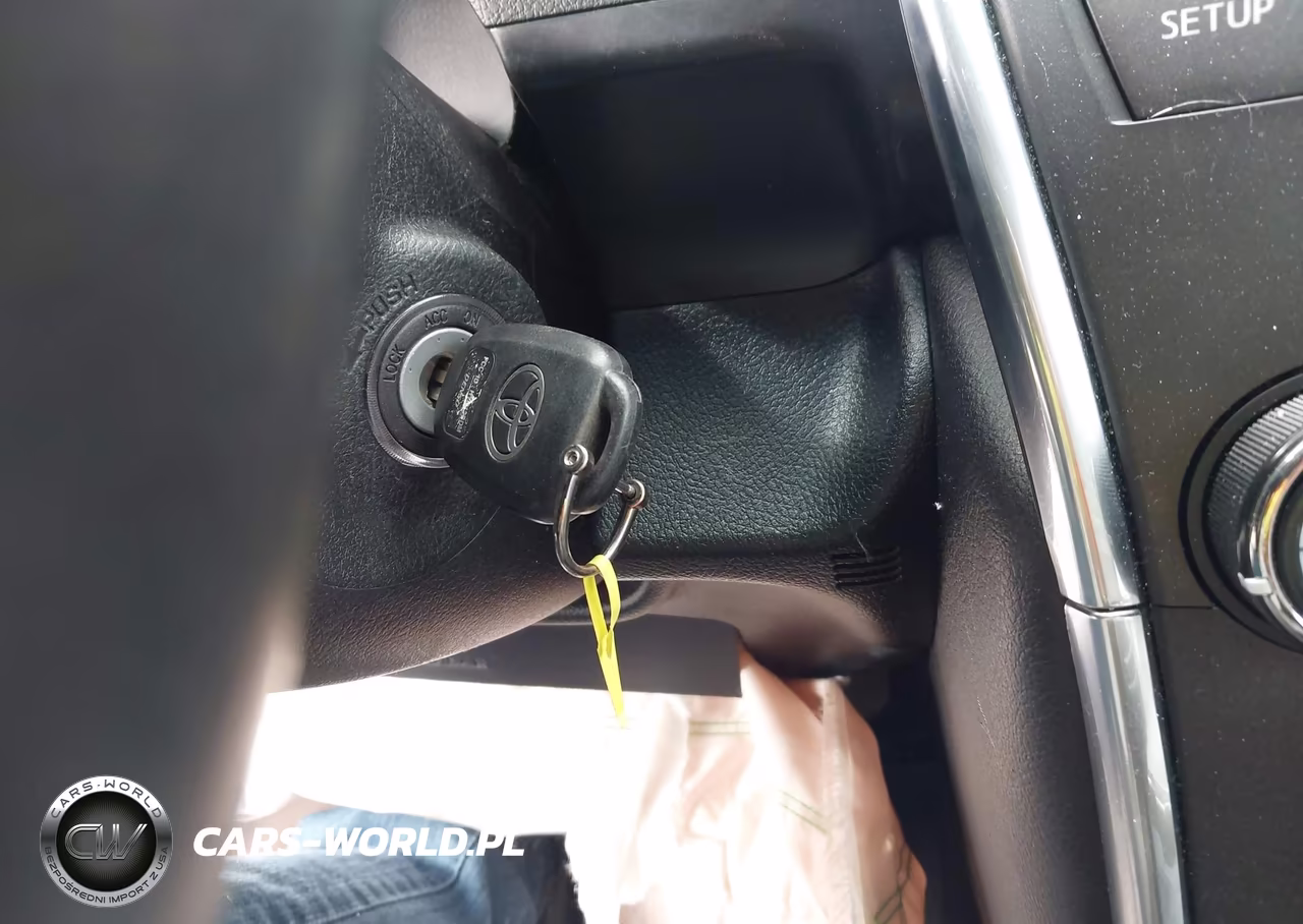 2017 Toyota Camry Le VIN:4T1BF1FK0HU740234 - 11