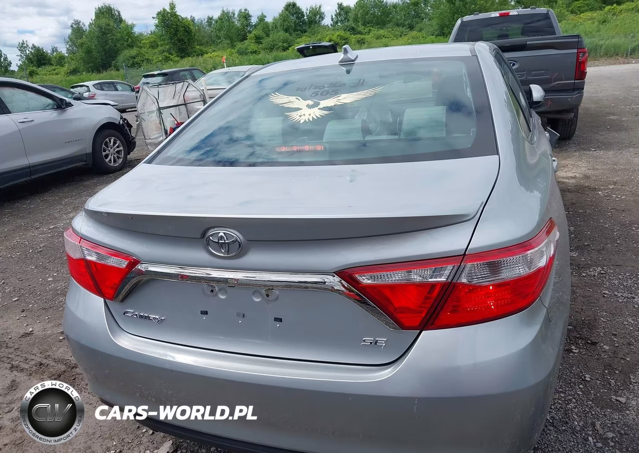 2017 Toyota Camry Le VIN:4T1BF1FK0HU740234 - 17