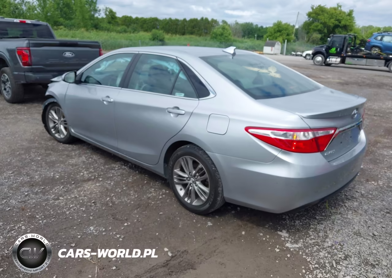 2017 Toyota Camry Le VIN:4T1BF1FK0HU740234 - 3