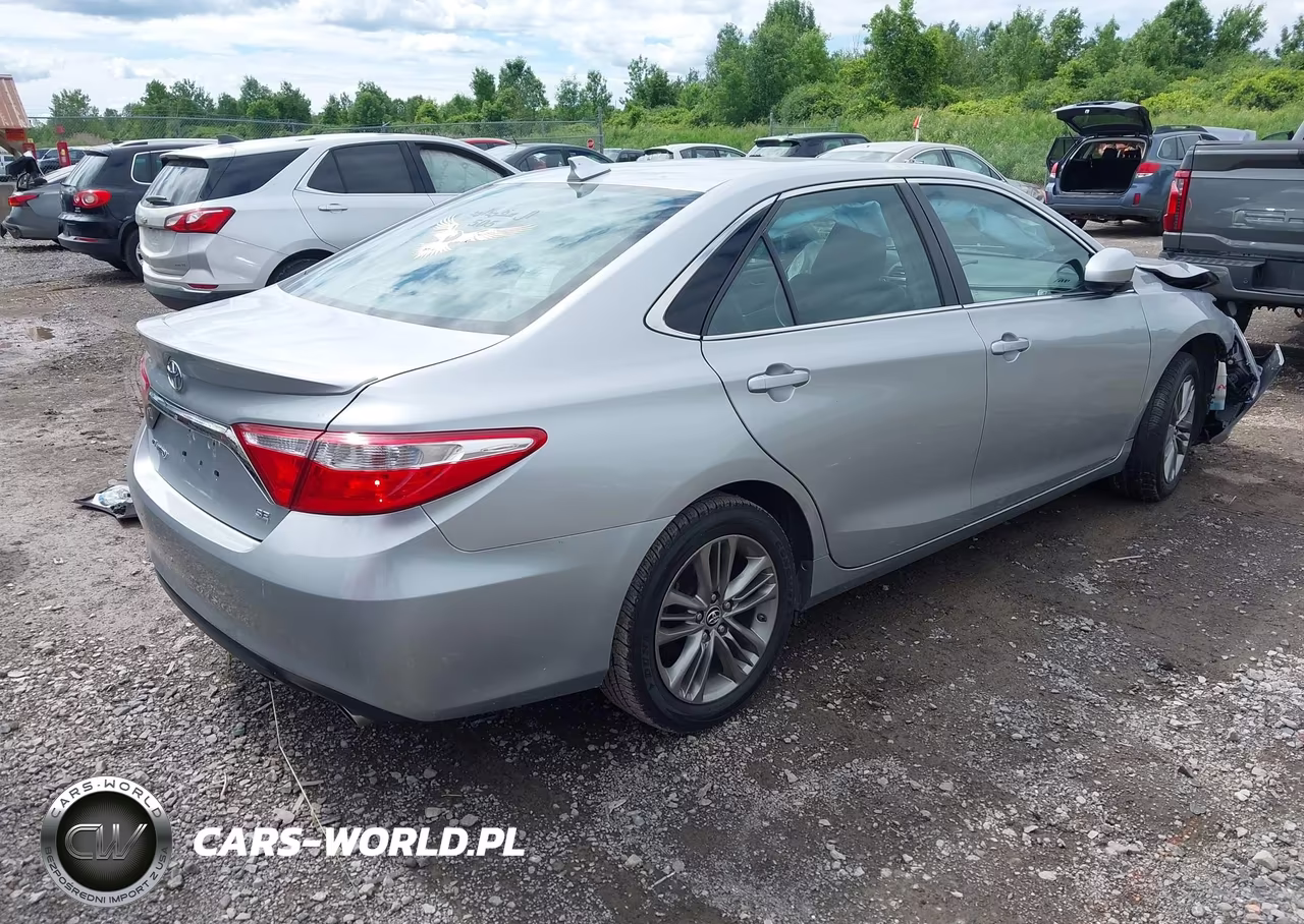 2017 Toyota Camry Le VIN:4T1BF1FK0HU740234 - 4