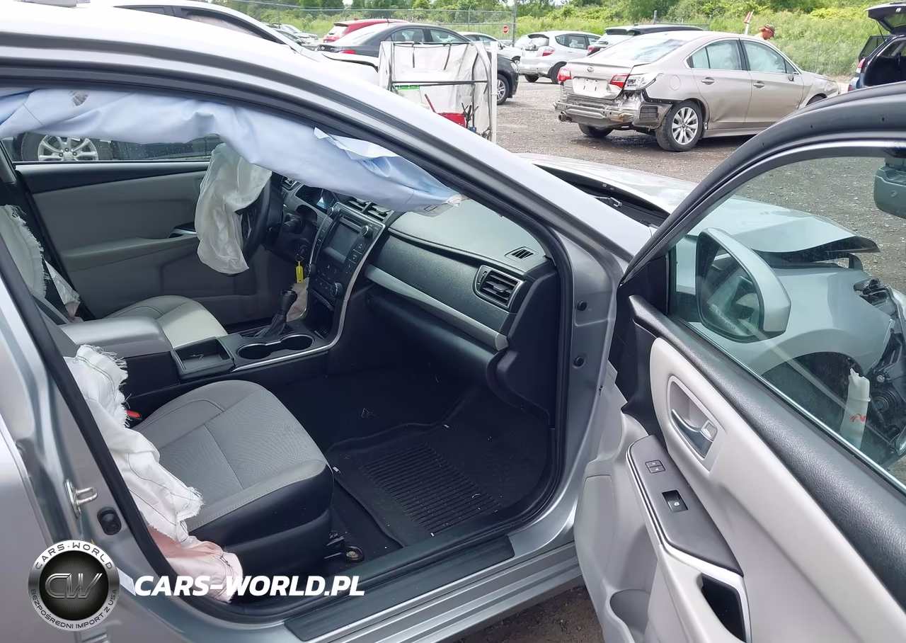 2017 Toyota Camry Le VIN:4T1BF1FK0HU740234 - 5