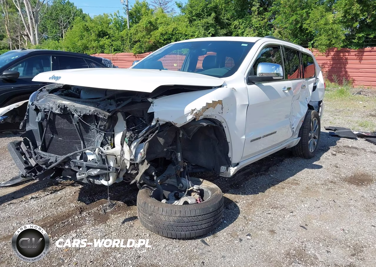2018 Jeep Grand Cherokee Overland 4X2 VIN:1C4RJECG6JC301429 - 2