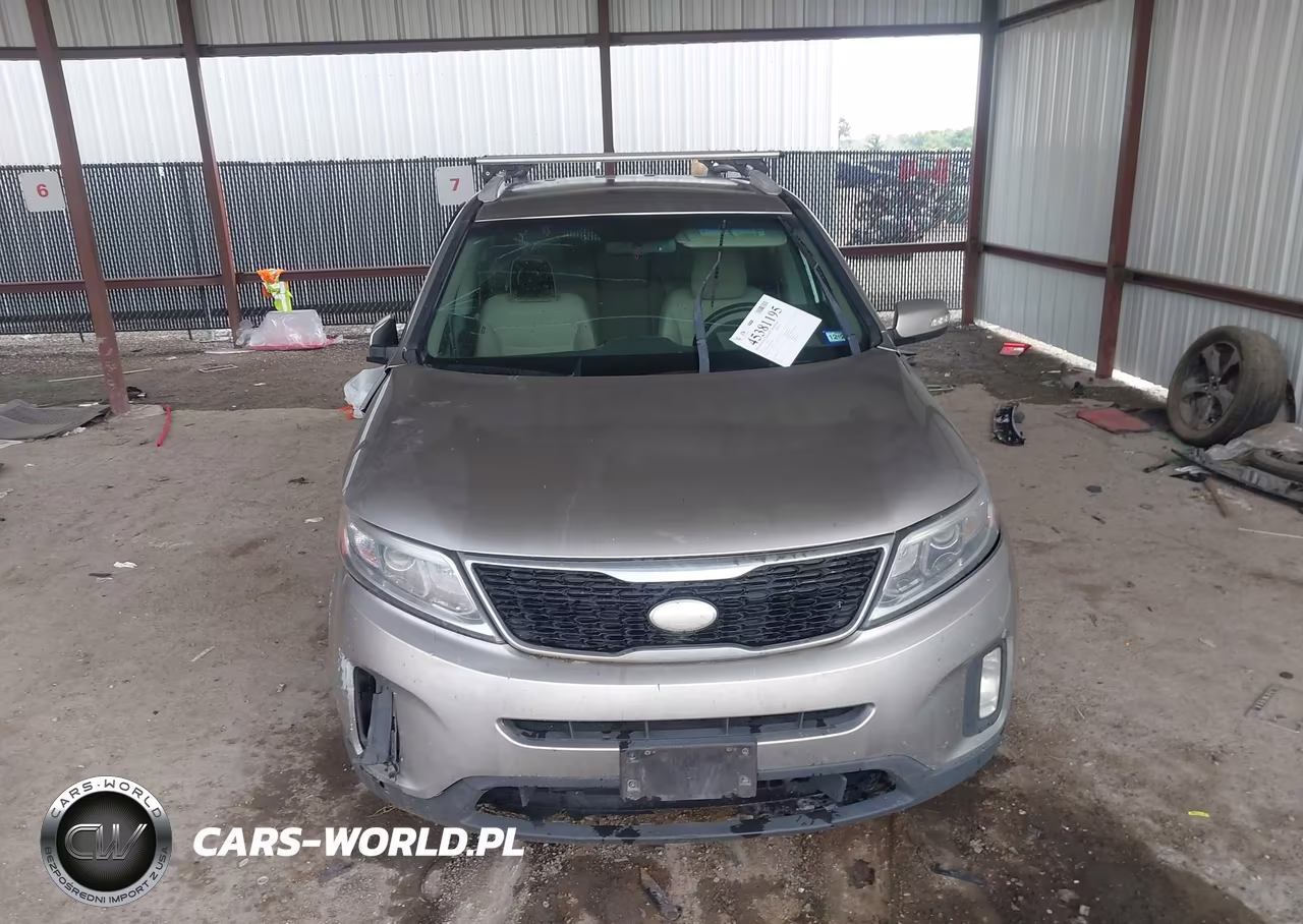 2015 Kia Sorento Lx VIN:5XYKT4A69FG581916 - 12