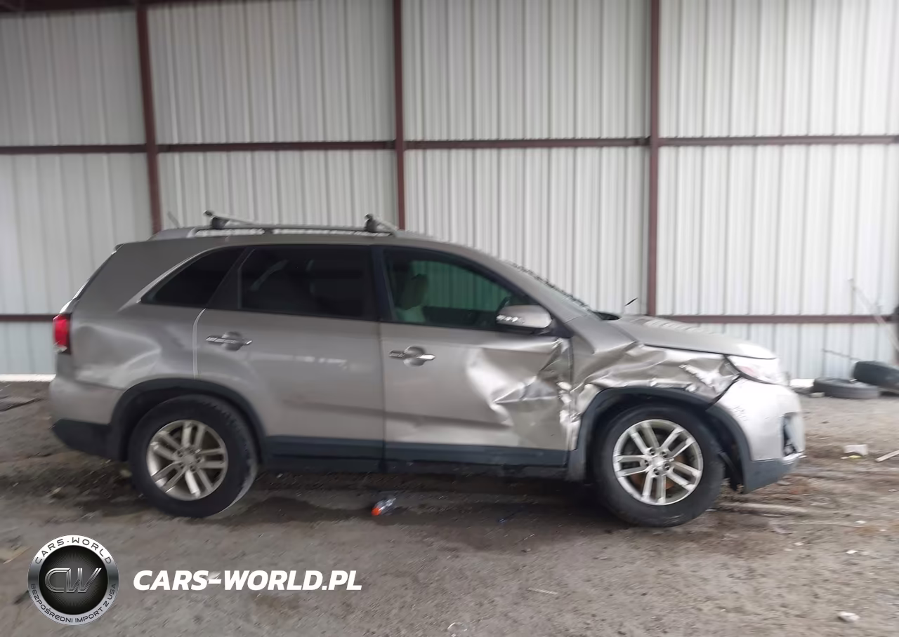 2015 Kia Sorento Lx VIN:5XYKT4A69FG581916 - 13