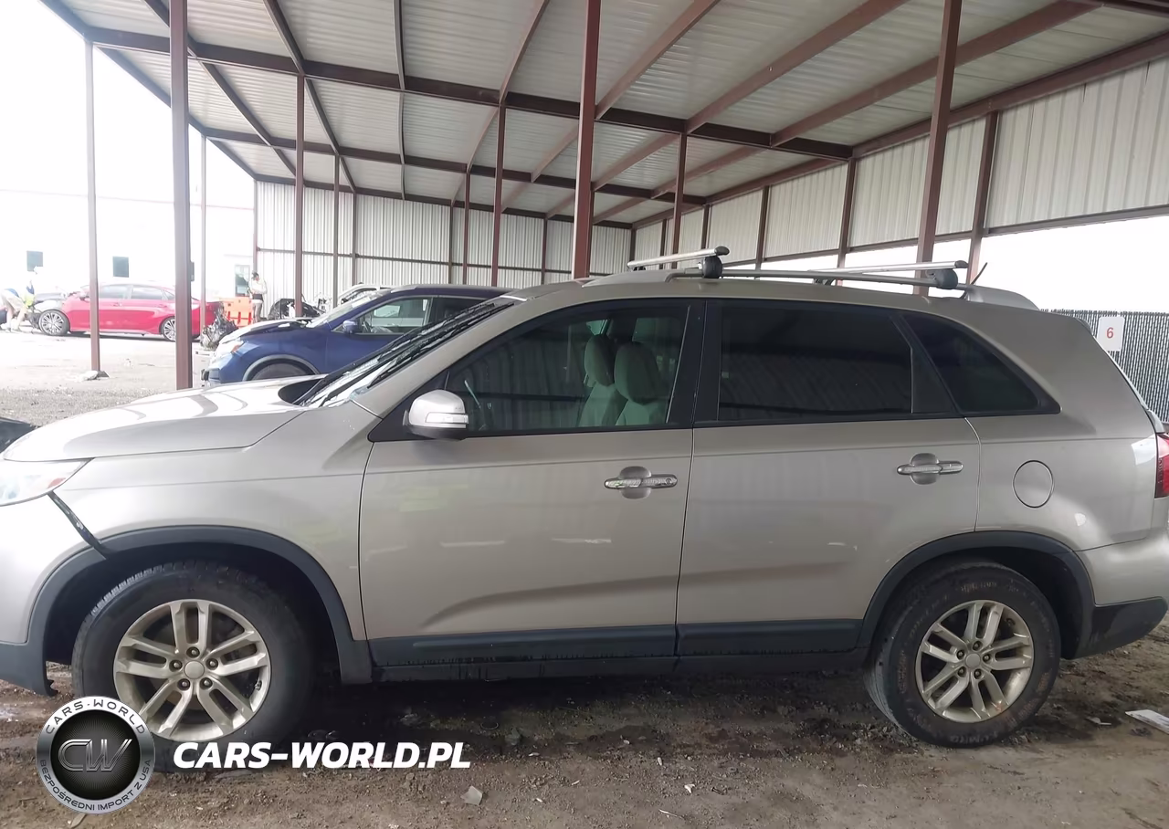 2015 Kia Sorento Lx VIN:5XYKT4A69FG581916 - 14