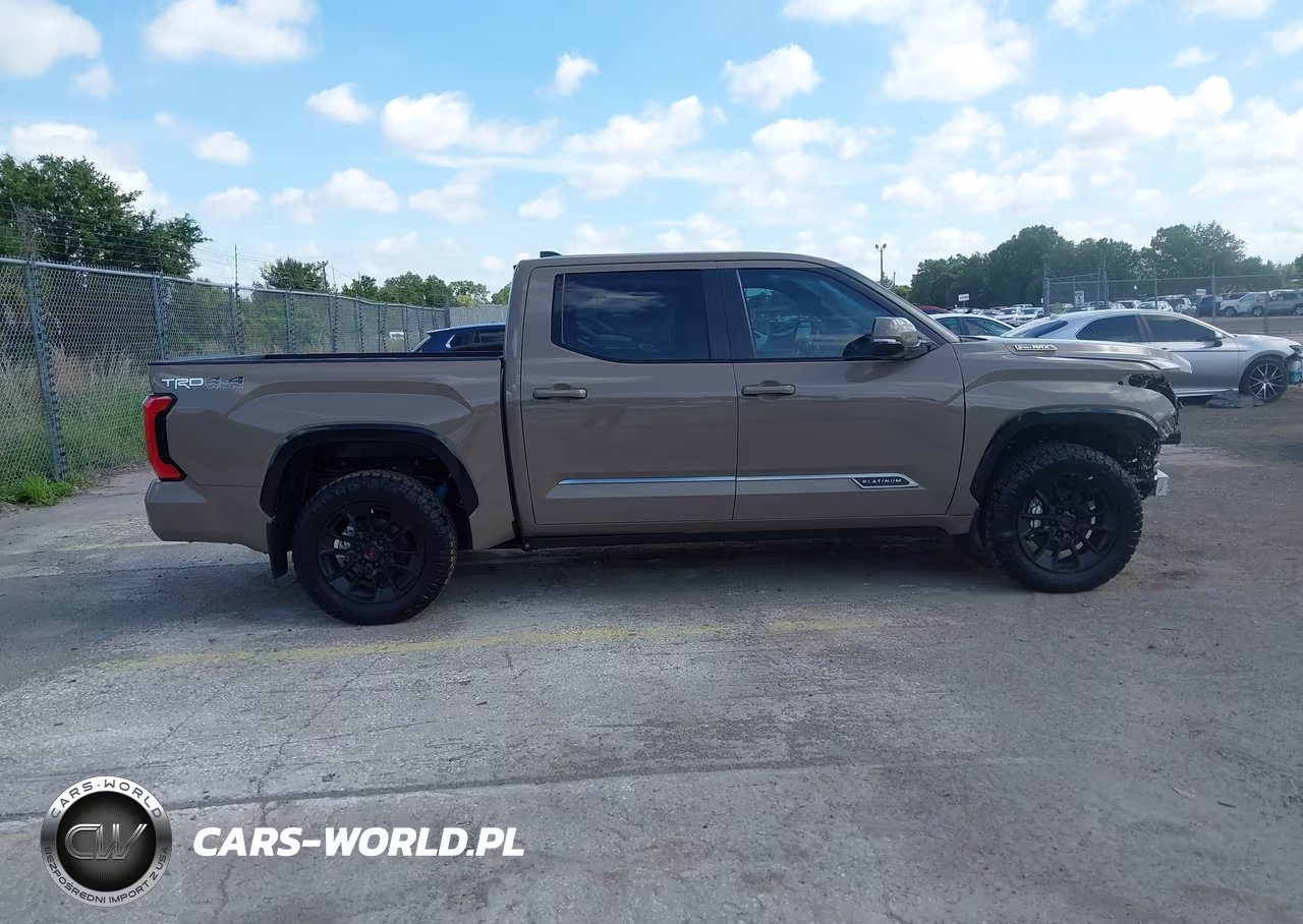 2026 Toyota Tundra Hybrid Platinum Hybrid Crewmax 5.5' Bed VIN:5TFWC5DB7TX126555 - 13