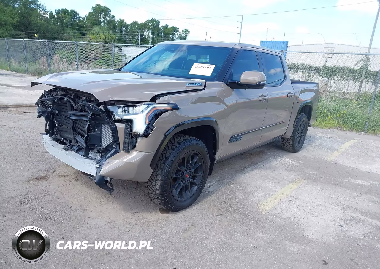 2026 Toyota Tundra Hybrid Platinum Hybrid Crewmax 5.5' Bed VIN:5TFWC5DB7TX126555 - 2