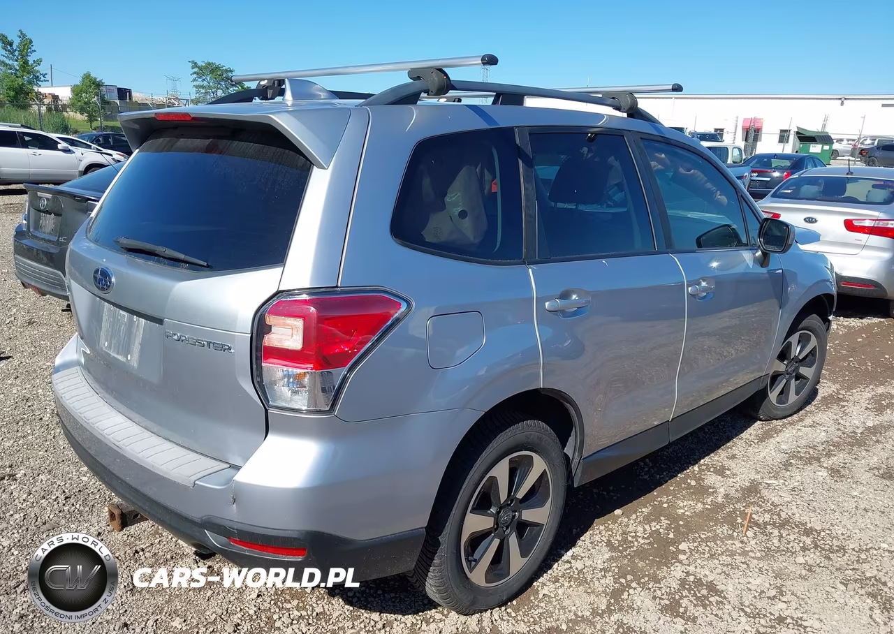 2018 Subaru Forester 2.5I Premium VIN:JF2SJAEC4JH434618 - 4