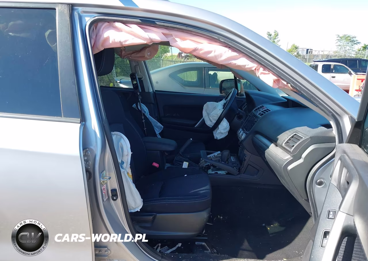 2018 Subaru Forester 2.5I Premium VIN:JF2SJAEC4JH434618 - 5