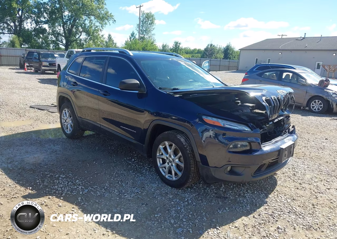 2015 Jeep Cherokee Latitude – zdjęcie 1 z 16