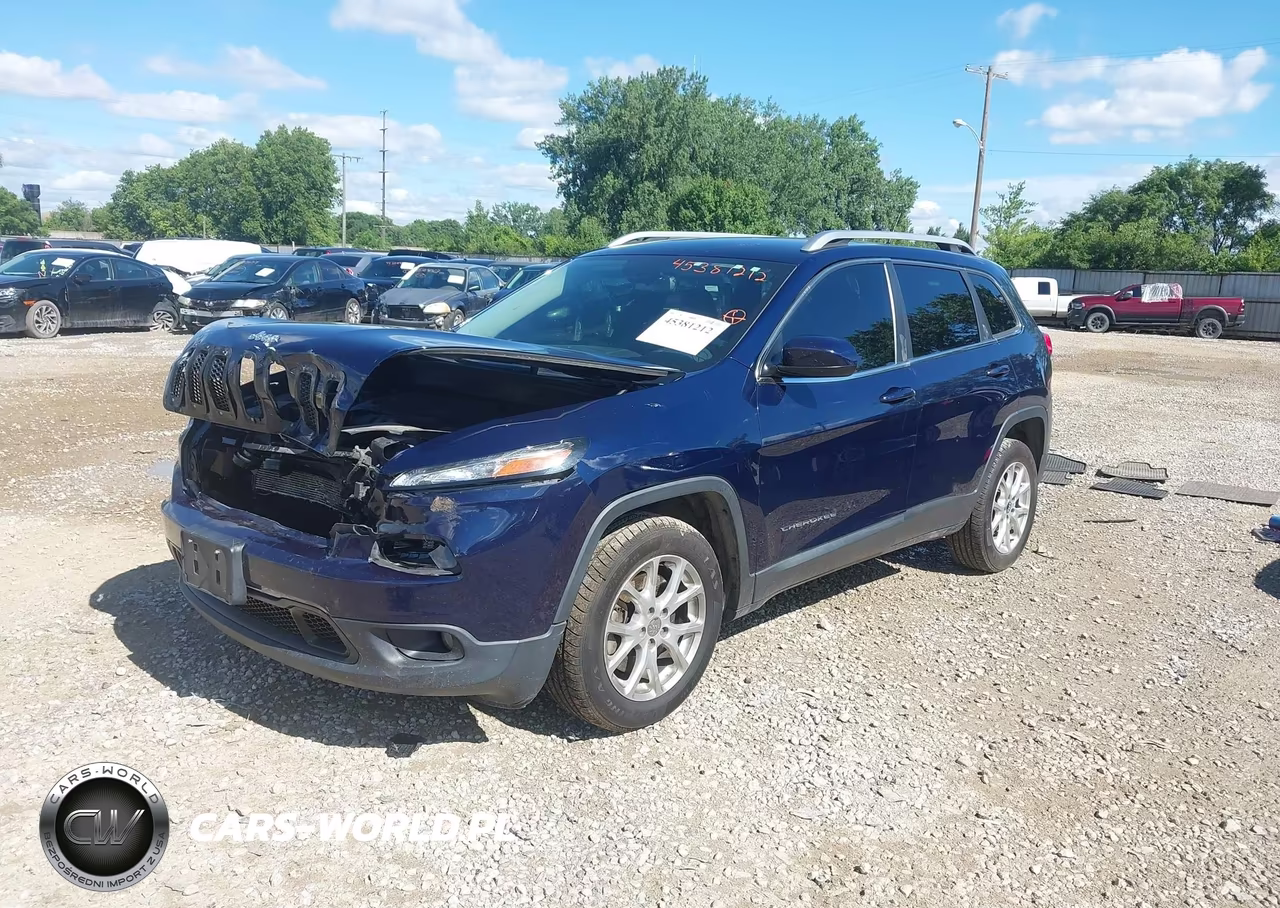 2015 Jeep Cherokee Latitude VIN:1C4PJLCB0FW683639 - 2