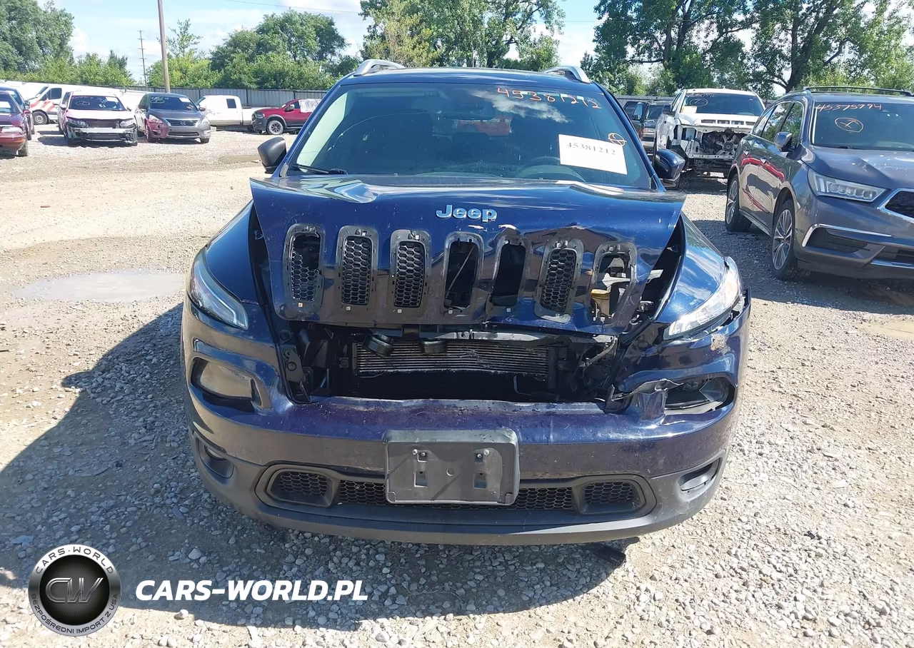 2015 Jeep Cherokee Latitude VIN:1C4PJLCB0FW683639 - 6
