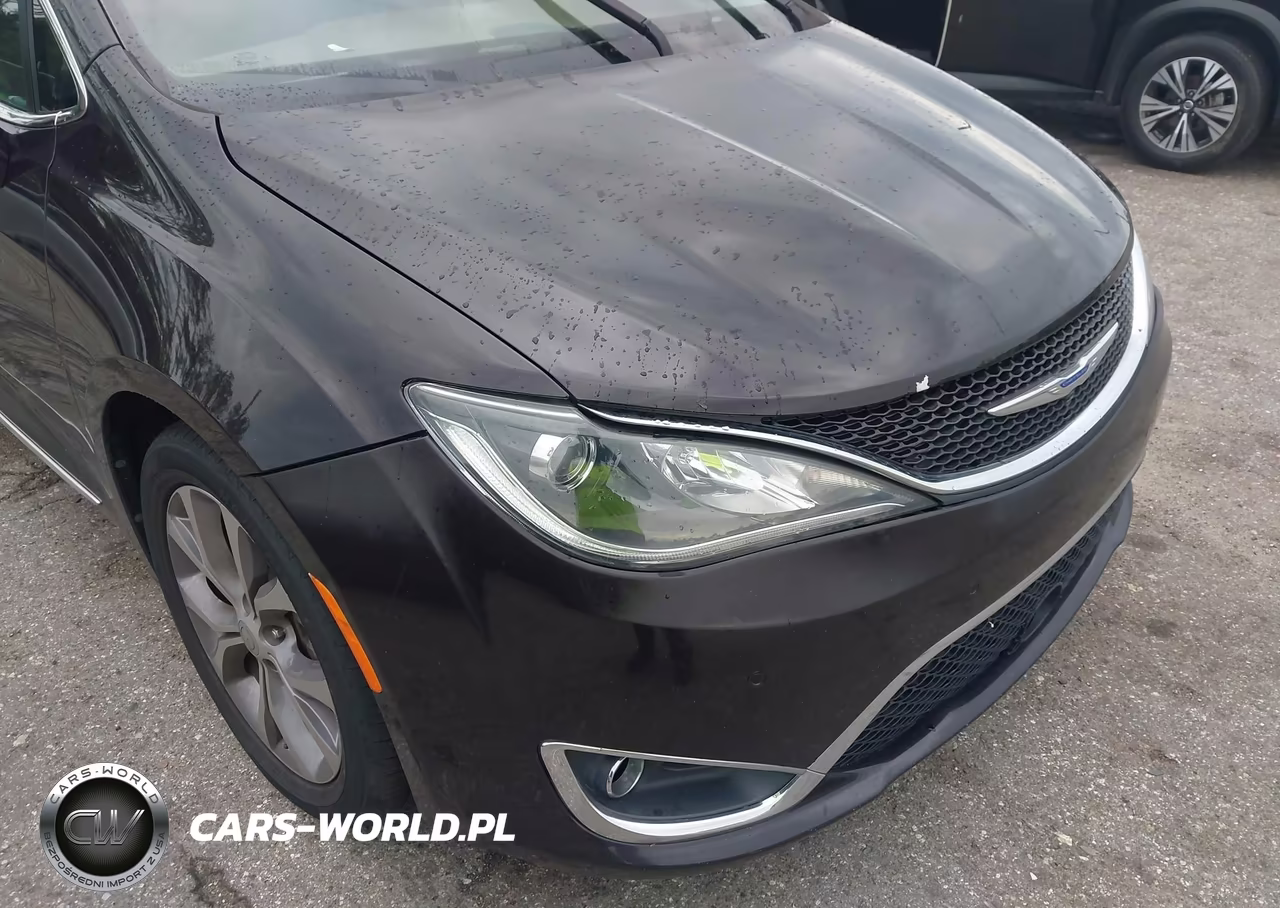 2019 Chrysler Pacifica Limited VIN:2C4RC1GG0KR507870 - 6
