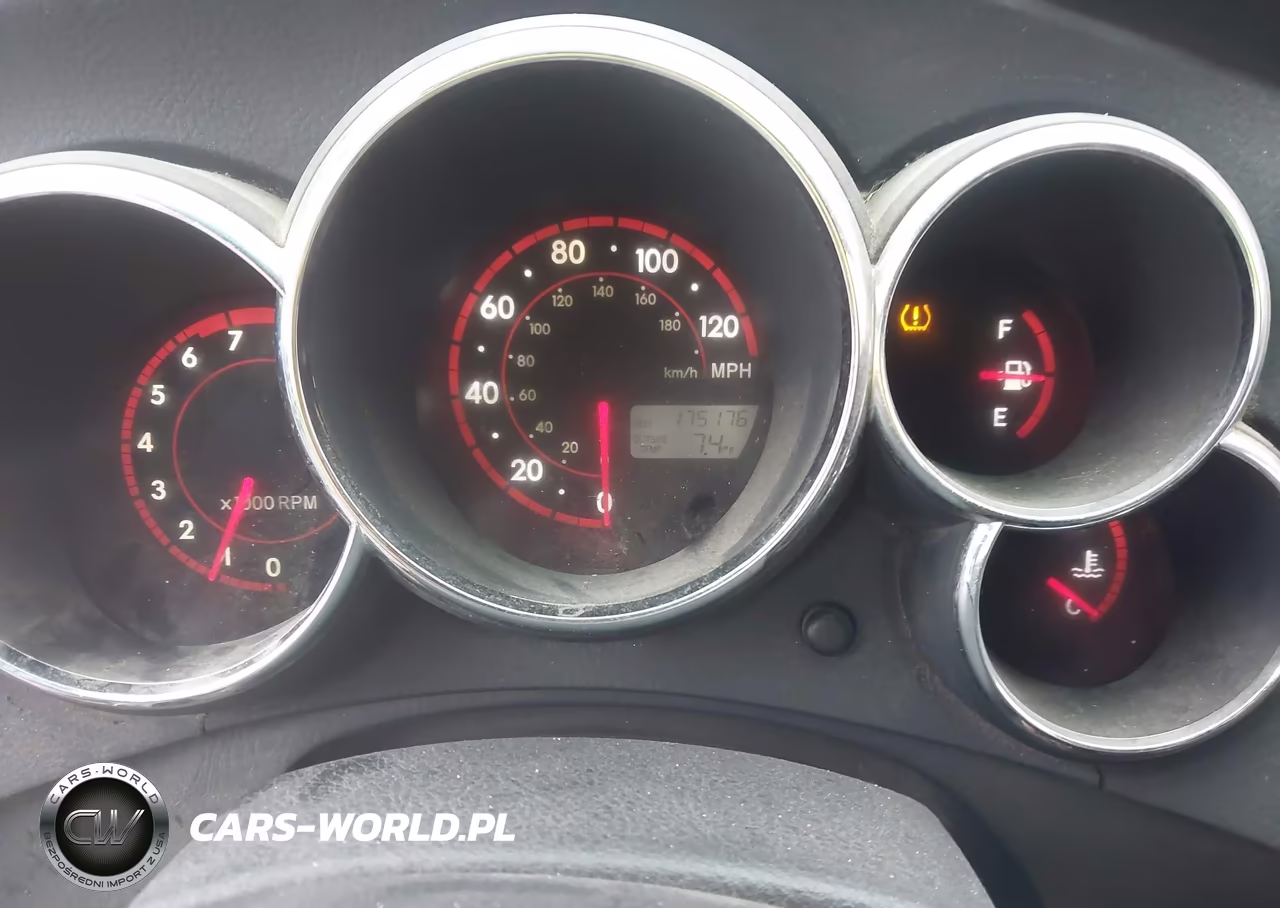2008 Pontiac Vibe VIN:5Y2SL65848Z402113 - 7