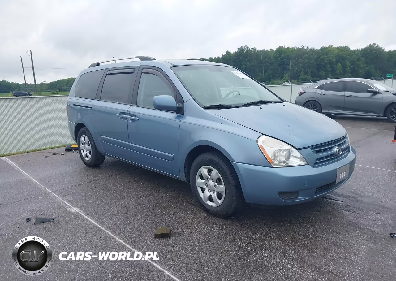 2010 Kia Sedona Lx