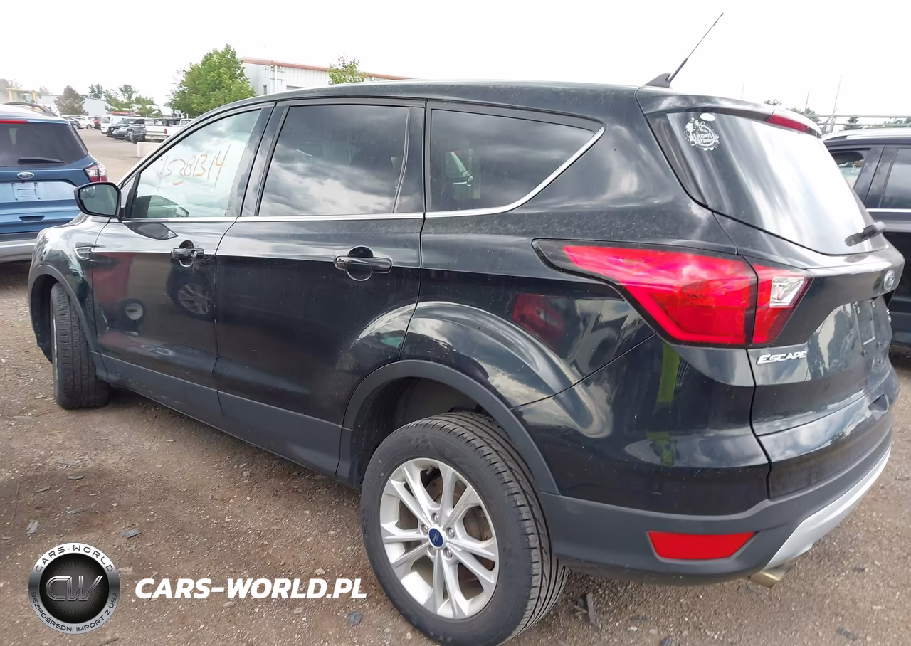 2019 Ford Escape Se VIN:1FMCU9GD4KUB55284 - 3