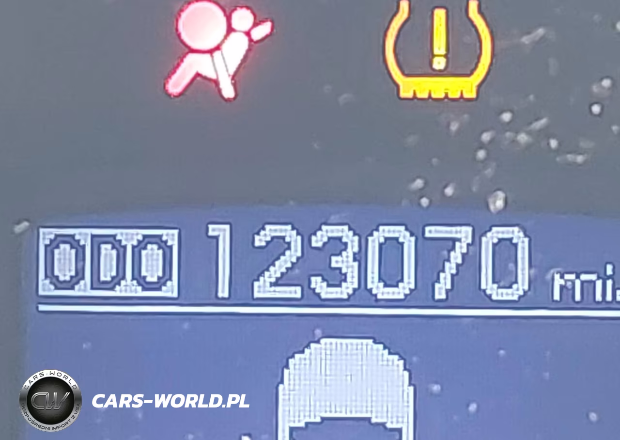2013 Hyundai Genesis 3.8 VIN:KMHGC4DD0DU222123 - 15